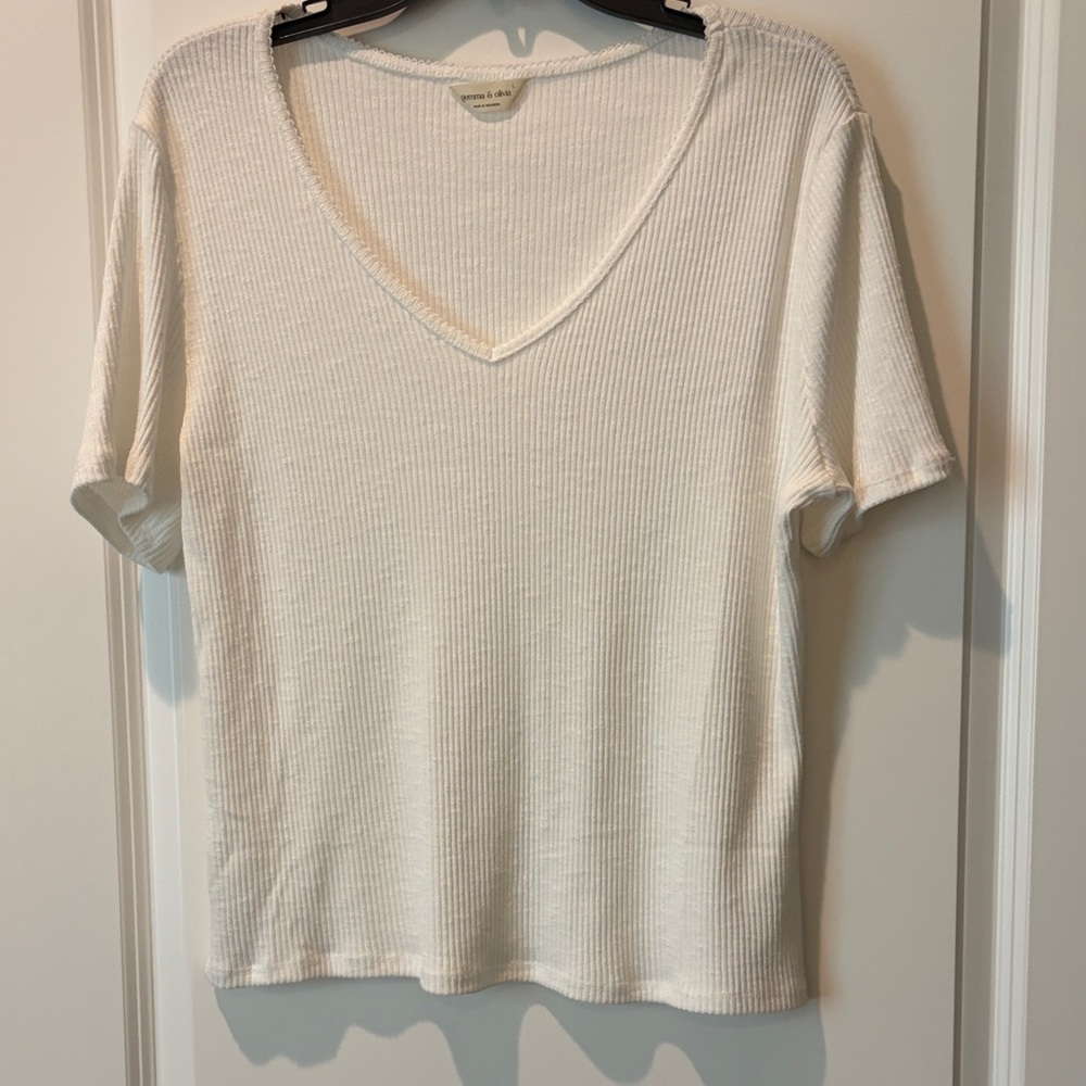 NWOT Gemma & Olivia Tee